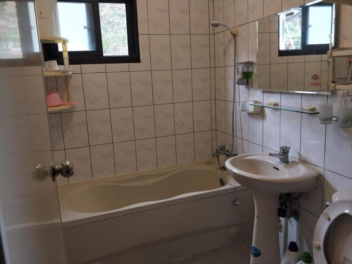 Meiting B&B Shuili Exteriör bild